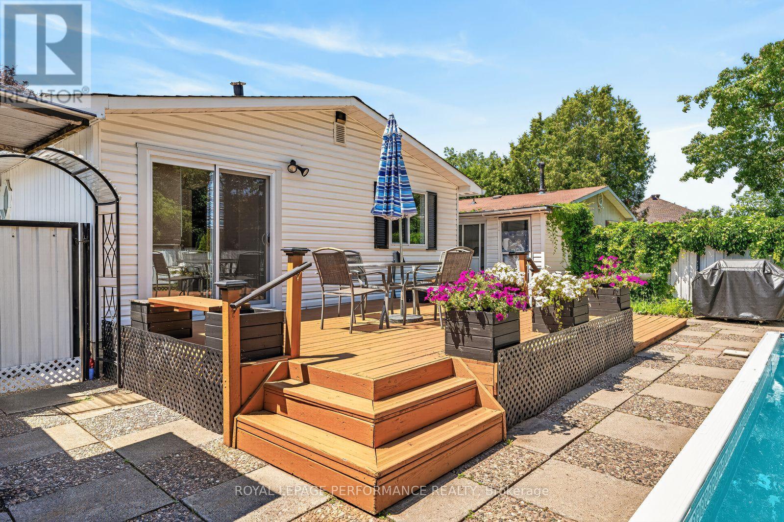 2179 Erinbrook Crescent, Ottawa, Ontario  K1B 4J7 - Photo 40 - X13590752
