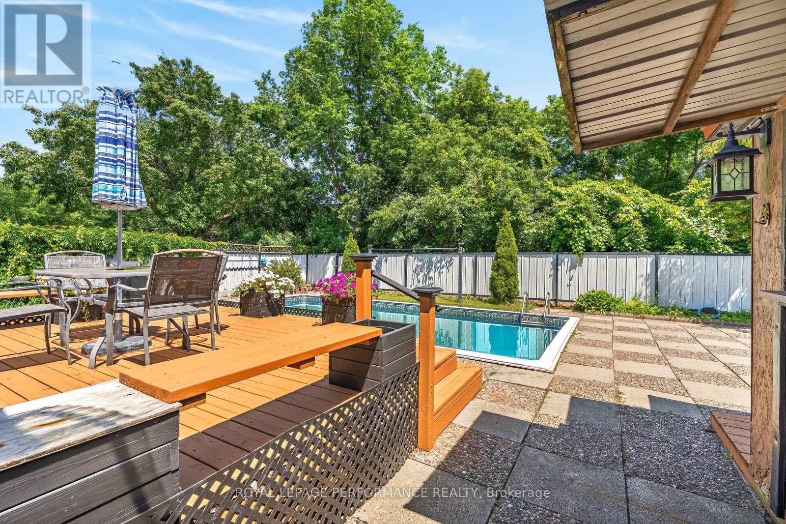 2179 Erinbrook Crescent, Ottawa, Ontario  K1B 4J7 - Photo 42 - X13590752