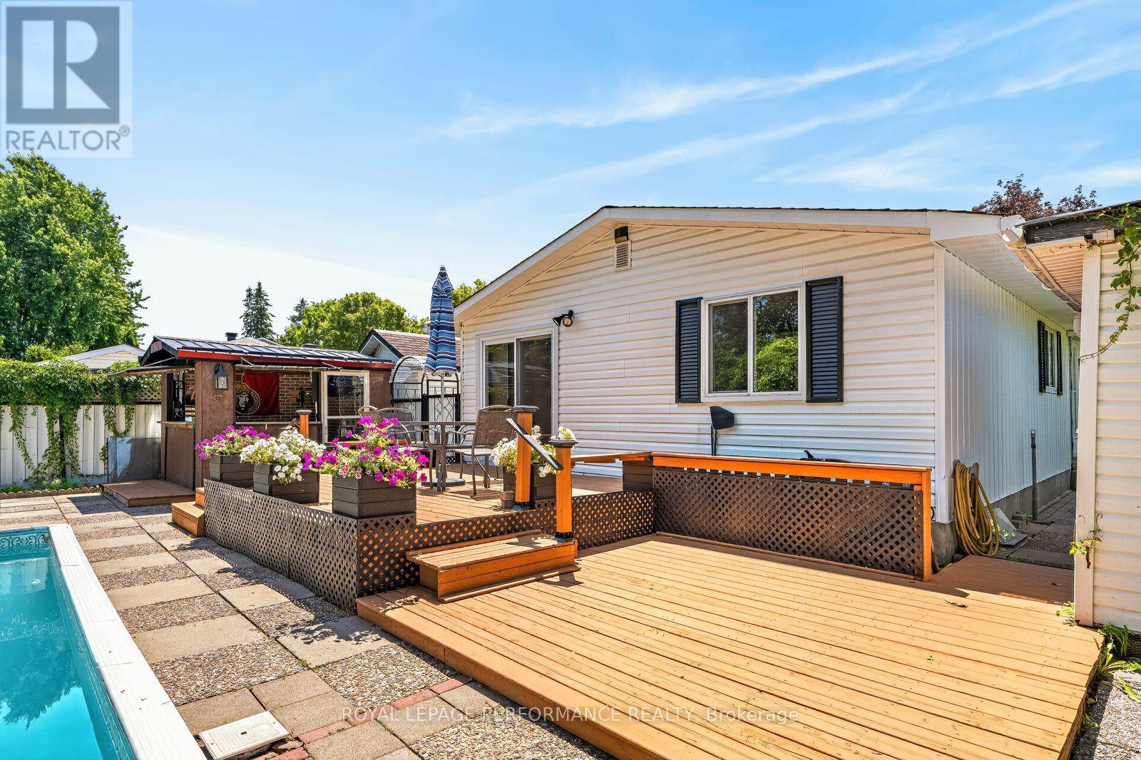 2179 Erinbrook Crescent, Ottawa, Ontario  K1B 4J7 - Photo 43 - X13590752