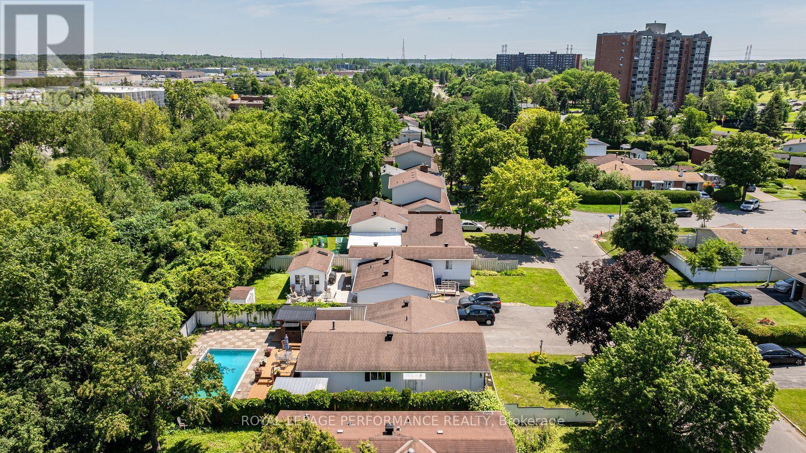2179 Erinbrook Crescent, Ottawa, Ontario  K1B 4J7 - Photo 47 - X13590752
