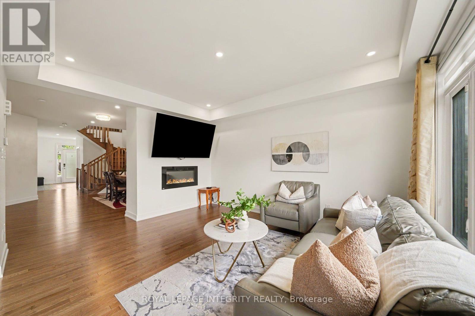313 Chamomile Way, Ottawa, Ontario  K1T 0X1 - Photo 7 - X13590832