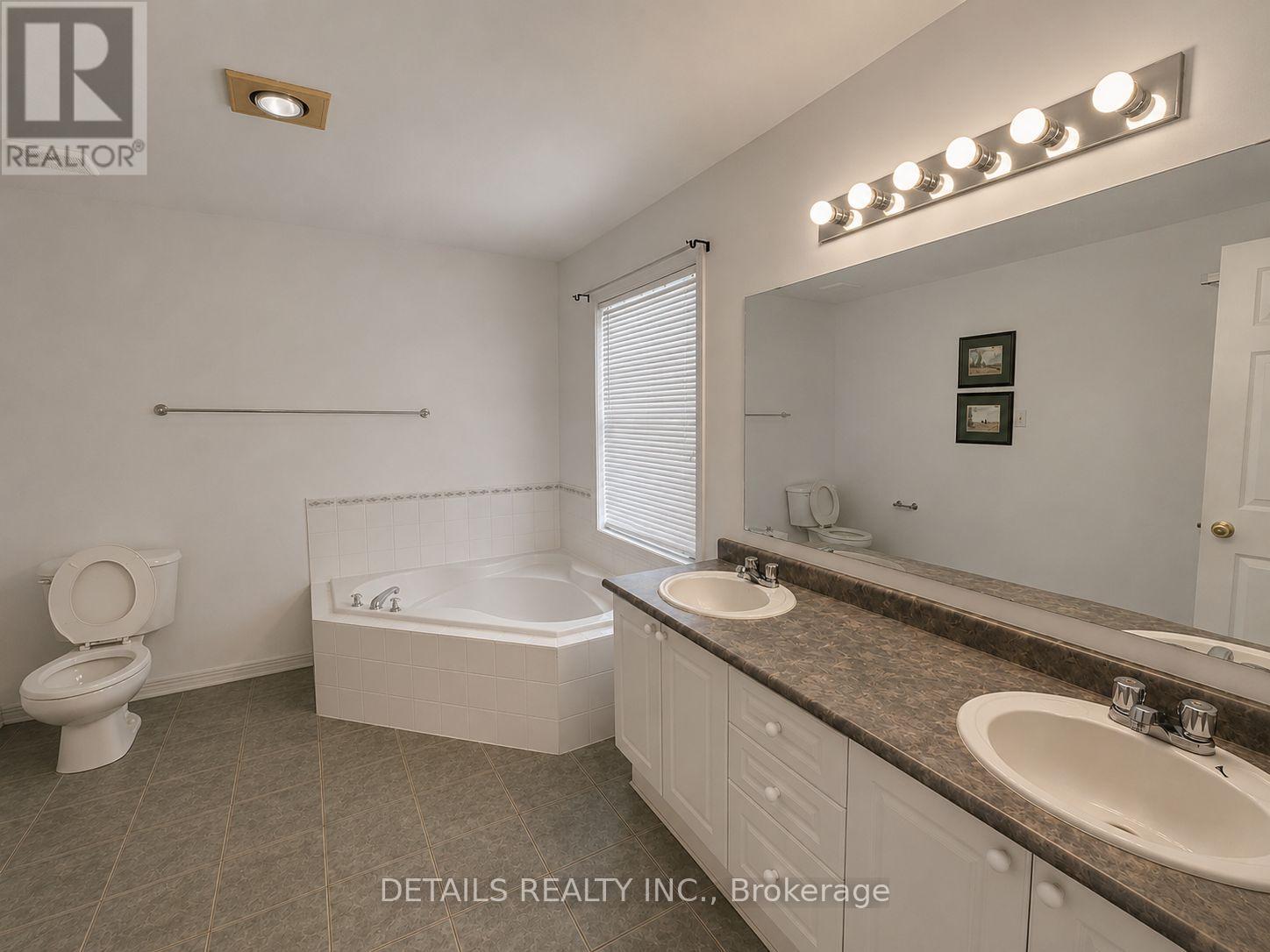 78 Deerfox Drive, Ottawa, Ontario  K2J 4W9 - Photo 5 - X13591224