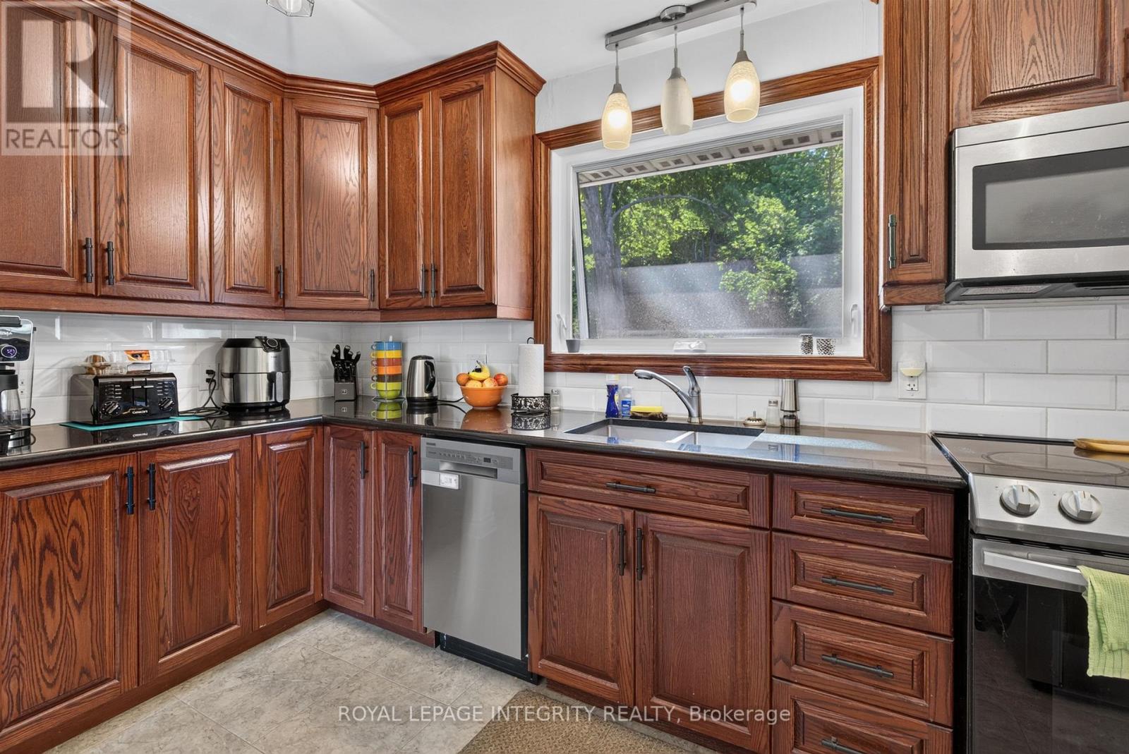 241 Wade Avenue, Renfrew, Ontario  K7V 2N5 - Photo 11 - X13591302
