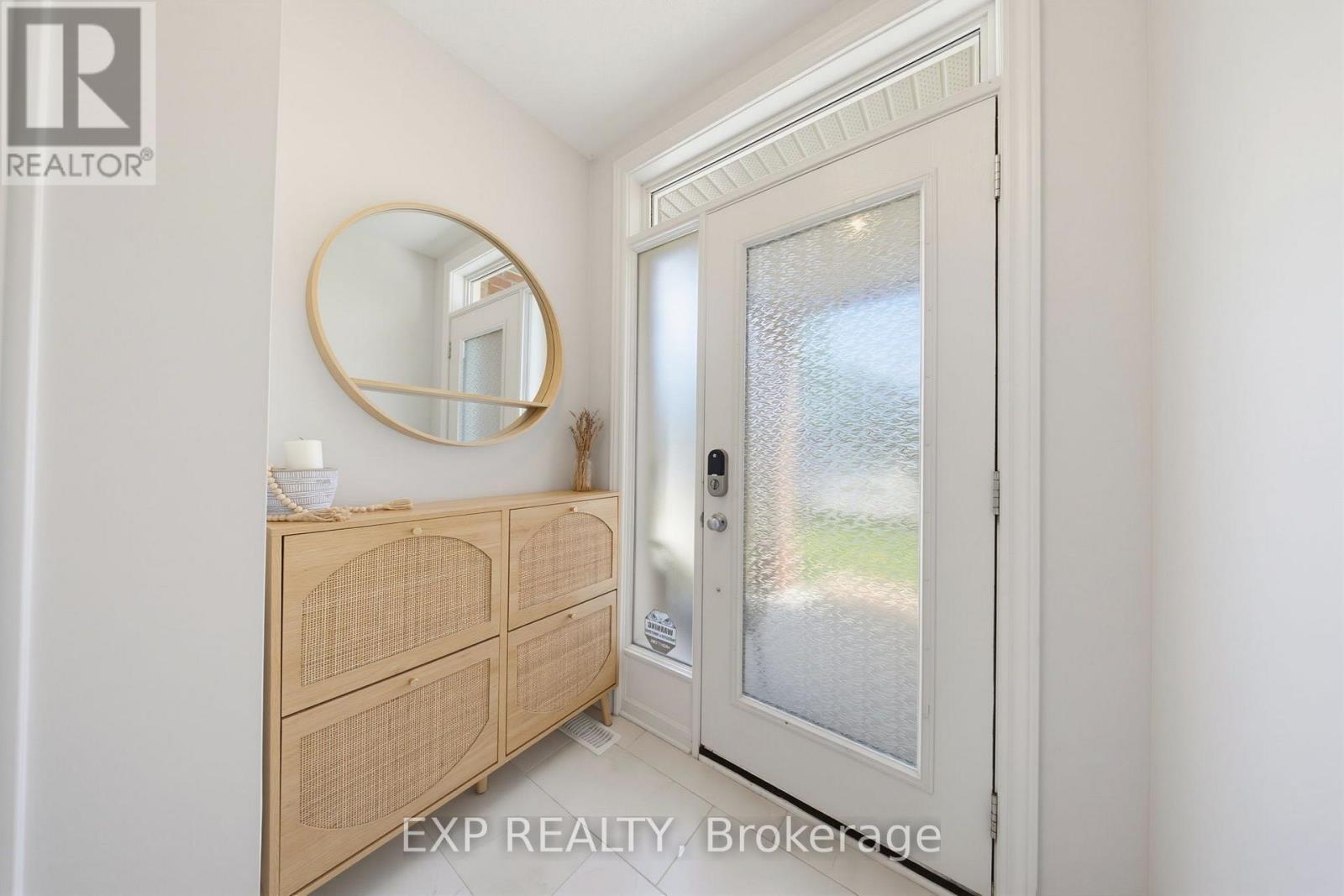 176 Manorwood Crescent, Ottawa, Ontario  K1T 3T8 - Photo 4 - X13591366