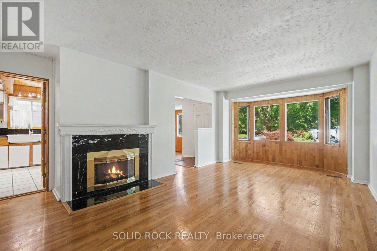 1838 Louisiana Avenue, Ottawa, Ontario  K1H 6V1 - Photo 3 - X13593152