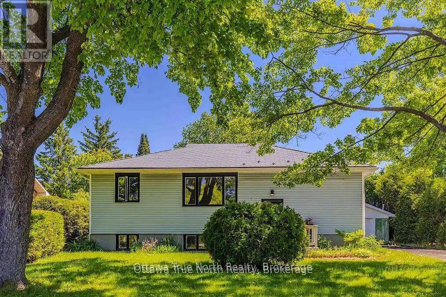 35 Tauvette Street, Ottawa, Ontario  K1B 3A1 - Photo 1 - X13594646