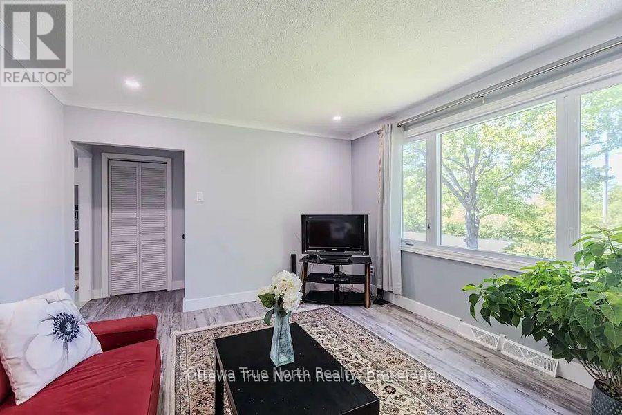 35 Tauvette Street, Ottawa, Ontario  K1B 3A1 - Photo 9 - X13594646