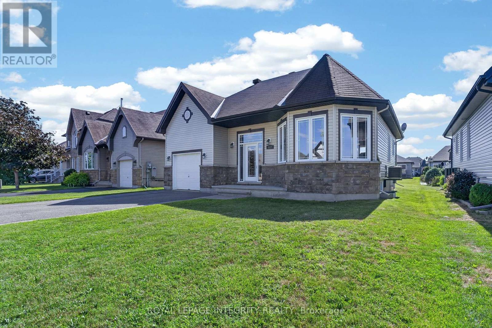 117 Castel Street, Alfred And Plantagenet, Ontario  K0A 3K0 - Photo 2 - X13595026