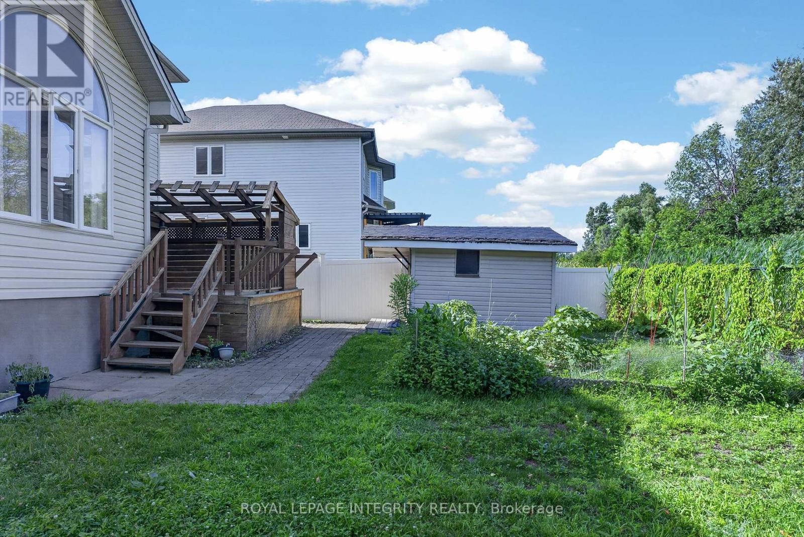 275 Kiwanis Court, Ottawa, Ontario  K1T 0H7 - Photo 33 - X13595054