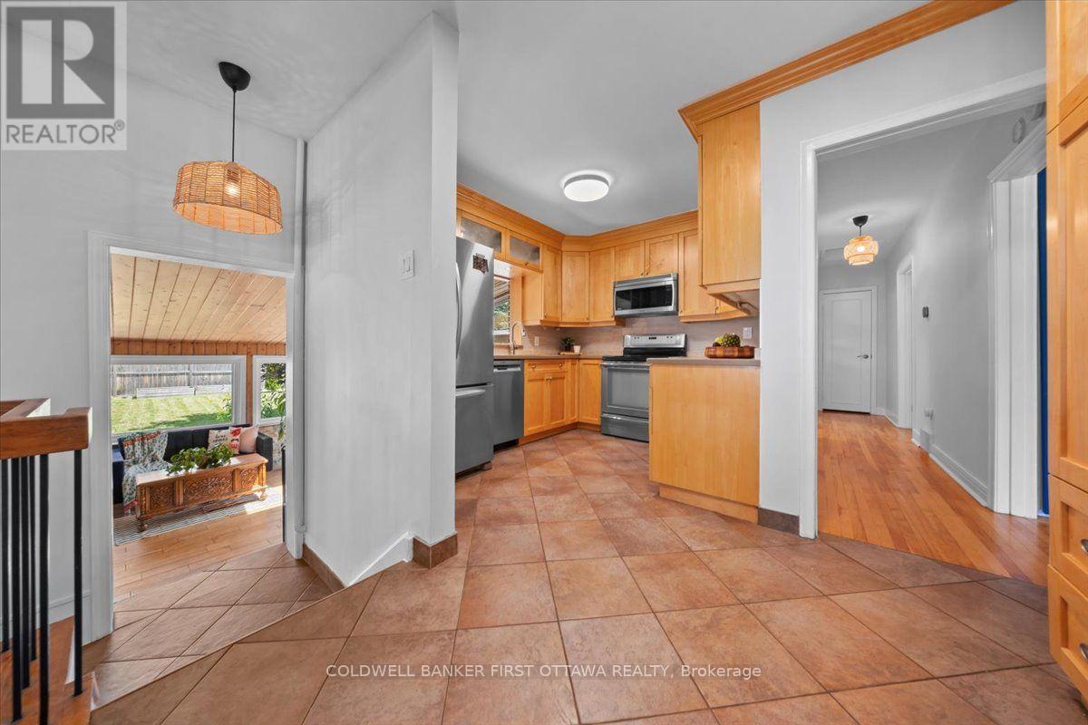881 Blair Road, Ottawa, Ontario  K1J 7M7 - Photo 13 - X13595466