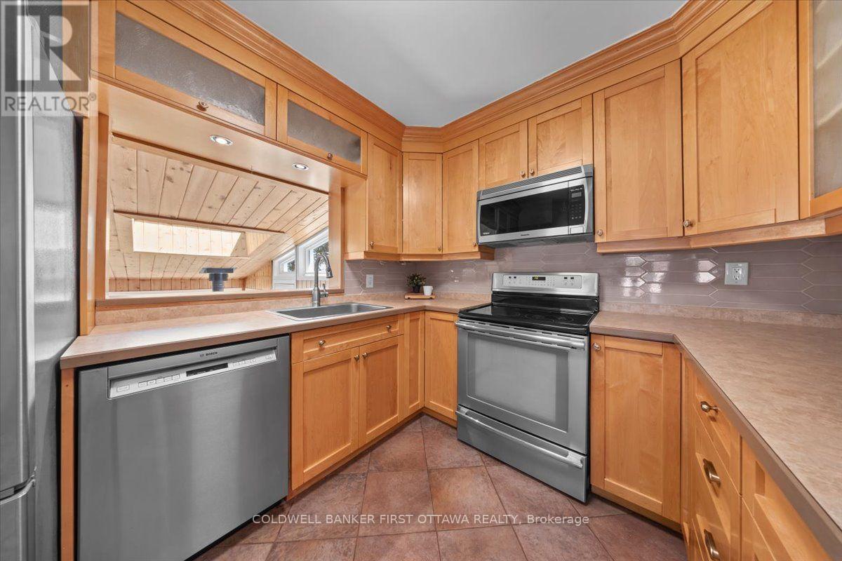 881 Blair Road, Ottawa, Ontario  K1J 7M7 - Photo 14 - X13595466