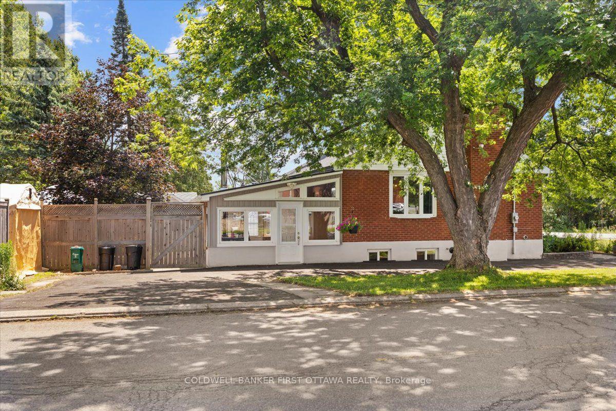 881 Blair Road, Ottawa, Ontario  K1J 7M7 - Photo 38 - X13595466