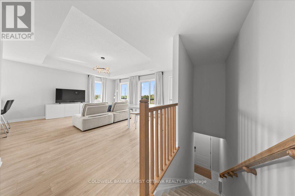 210 Parnian Private, Ottawa, Ontario  K2J 7K5 - Photo 3 - X13595520