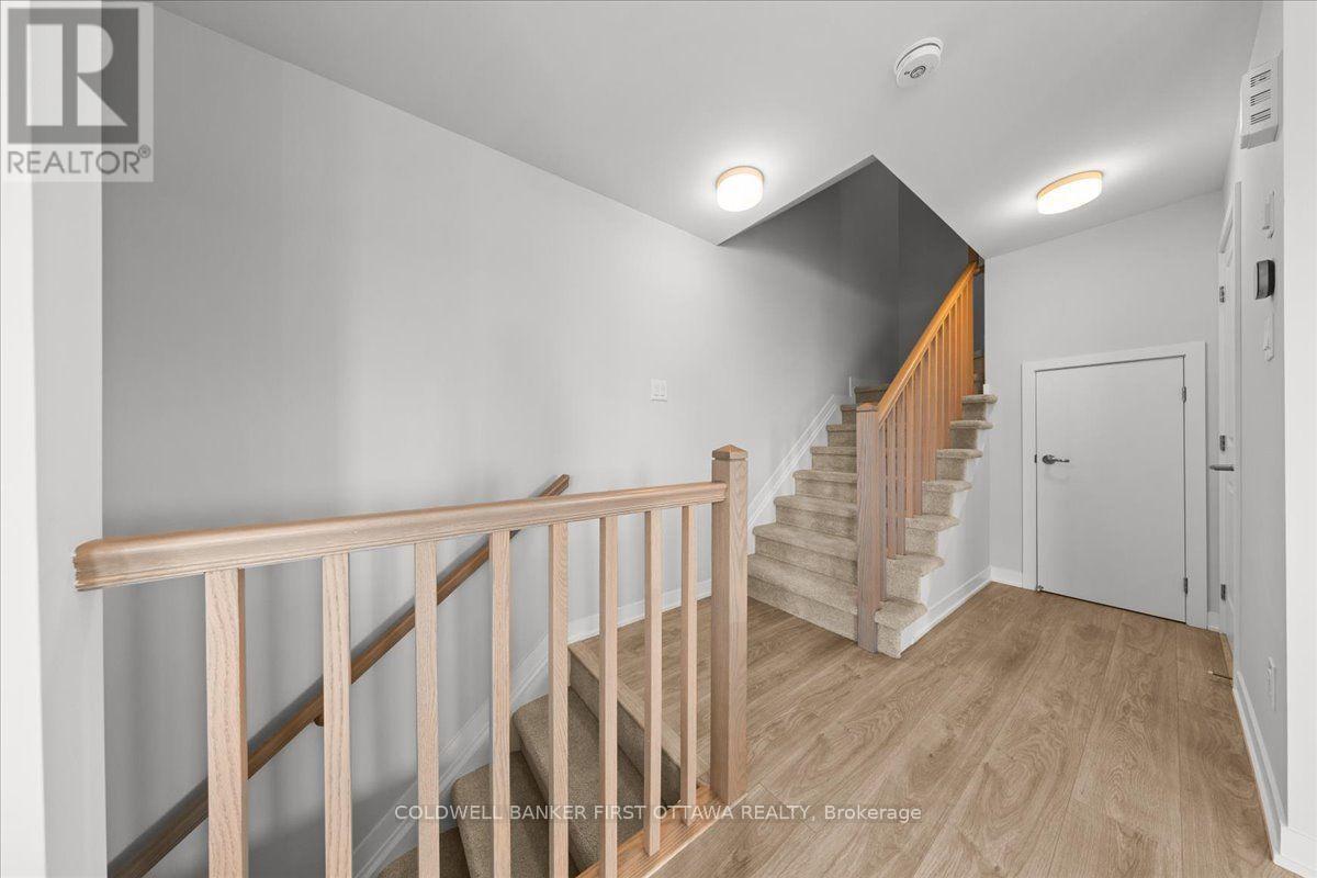 210 Parnian Private, Ottawa, Ontario  K2J 7K5 - Photo 4 - X13595520