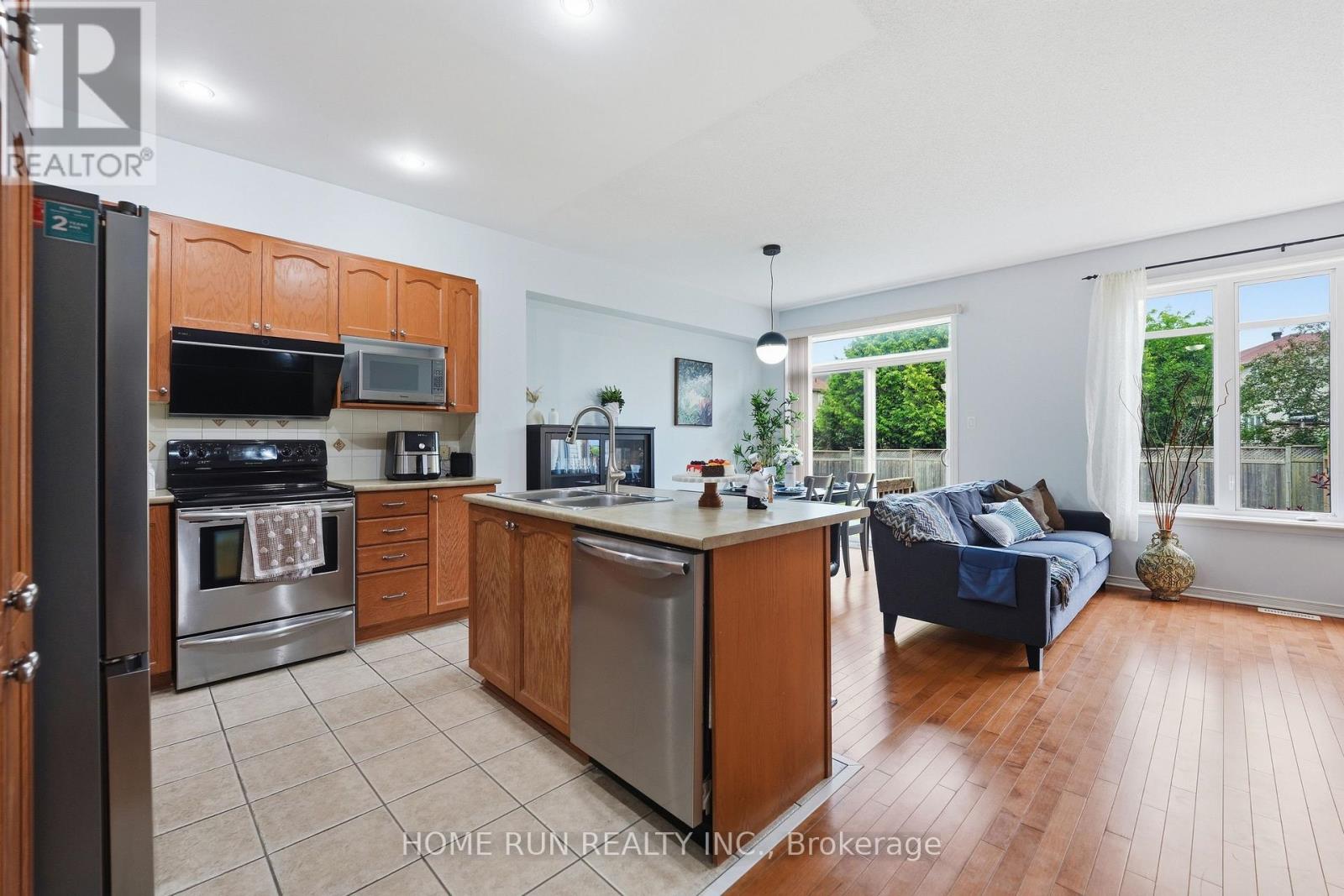202 Maxwell Bridge Road, Ottawa, Ontario  K2W 0B8 - Photo 10 - X13595836
