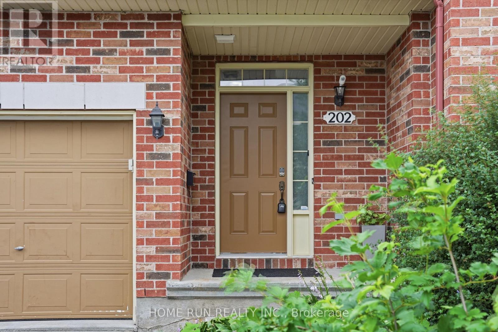 202 Maxwell Bridge Road, Ottawa, Ontario  K2W 0B8 - Photo 2 - X13595836
