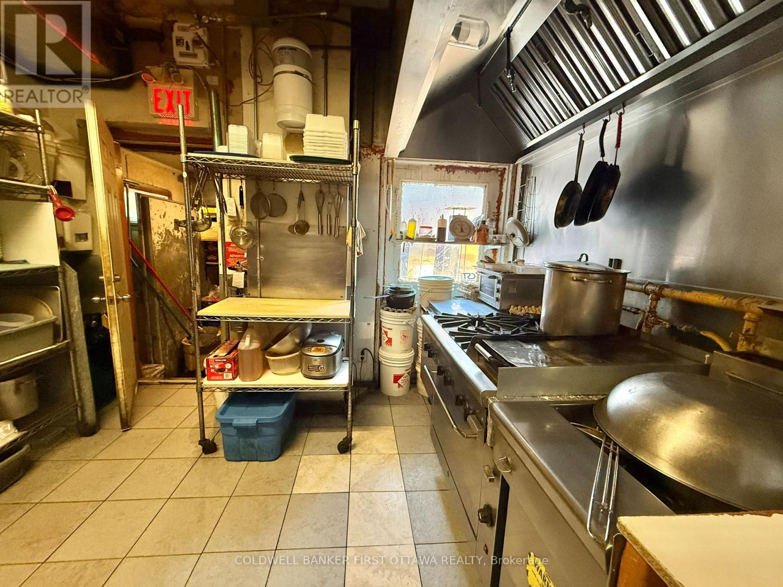 690-B Somerset Street W, Ottawa, Ontario  K1R 6P4 - Photo 10 - X13595932