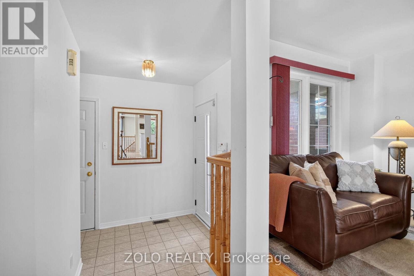 38 Central Park Drive, Ottawa, Ontario  K2C 4A3 - Photo 7 - X13595972