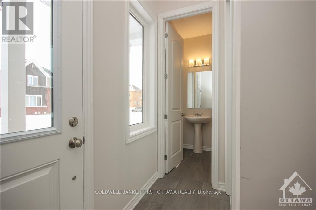 72 Focality Crescent, Ottawa, Ontario  K2J 6W8 - Photo 3 - X13595988