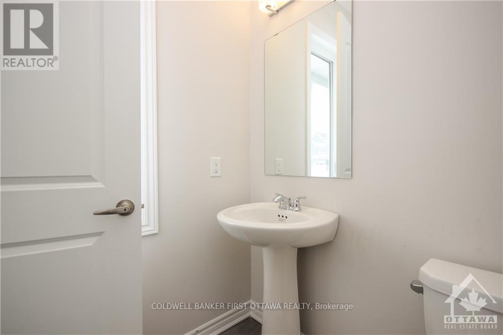 72 Focality Crescent, Ottawa, Ontario  K2J 6W8 - Photo 4 - X13595988