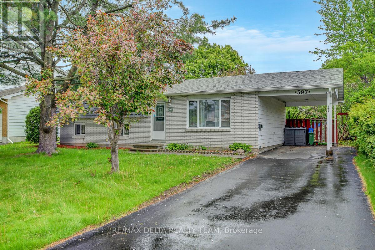 397 Phoenix Crescent, Ottawa, Ontario  K1E 1V6 - Photo 1 - X13596004