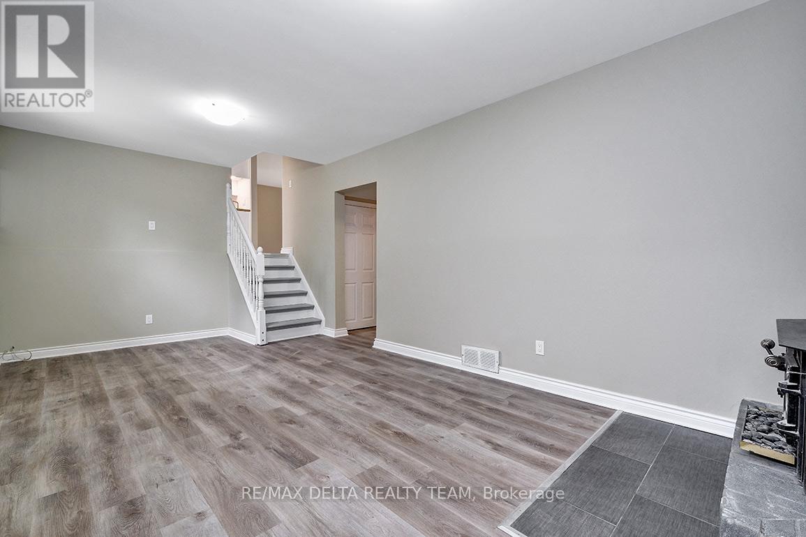 397 Phoenix Crescent, Ottawa, Ontario  K1E 1V6 - Photo 21 - X13596004