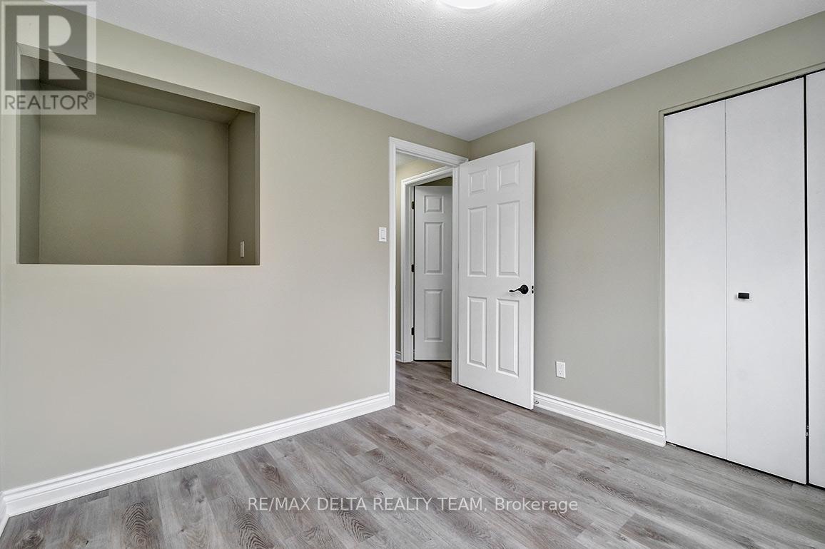 397 Phoenix Crescent, Ottawa, Ontario  K1E 1V6 - Photo 29 - X13596004