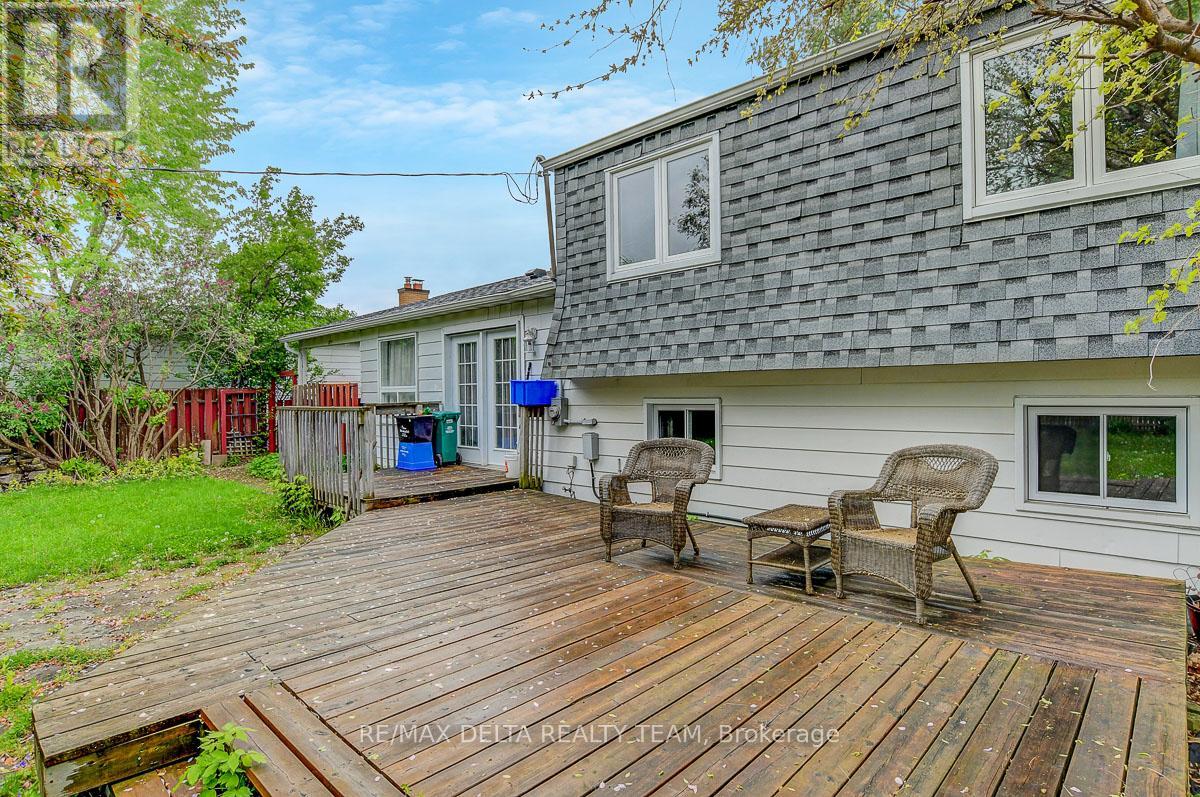 397 Phoenix Crescent, Ottawa, Ontario  K1E 1V6 - Photo 35 - X13596004