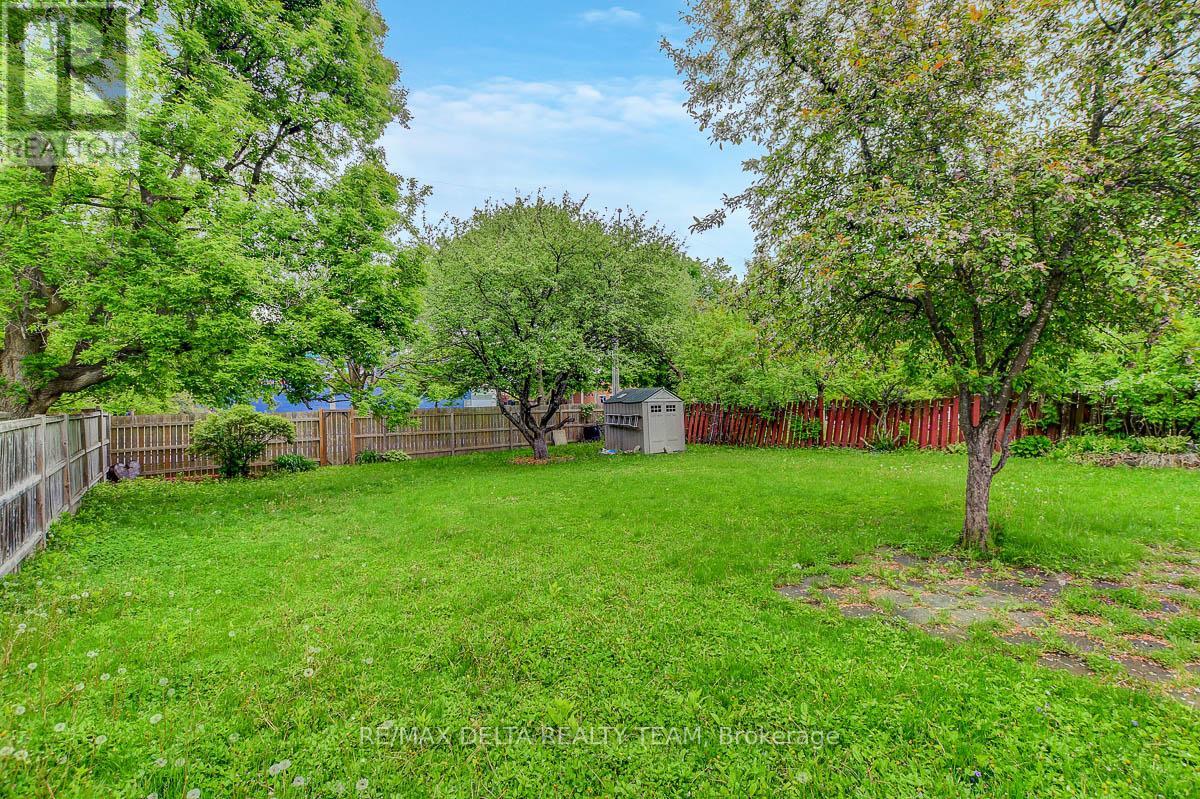 397 Phoenix Crescent, Ottawa, Ontario  K1E 1V6 - Photo 36 - X13596004