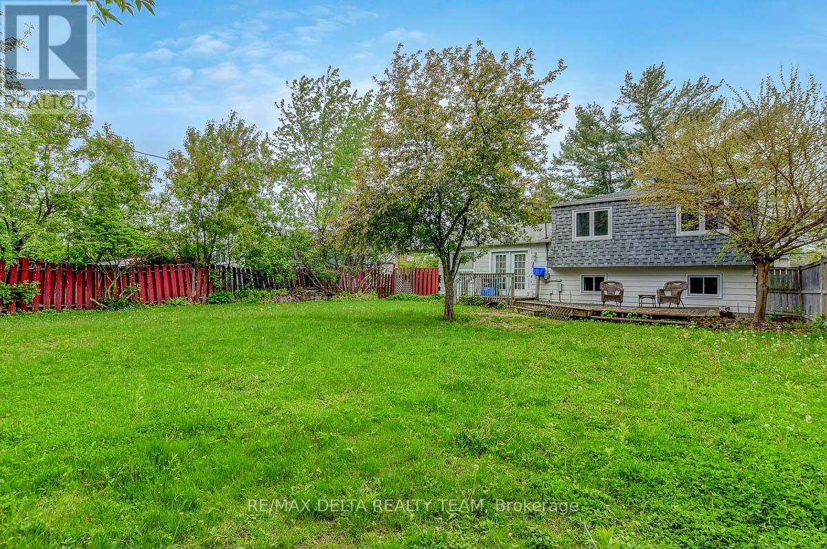 397 Phoenix Crescent, Ottawa, Ontario  K1E 1V6 - Photo 37 - X13596004