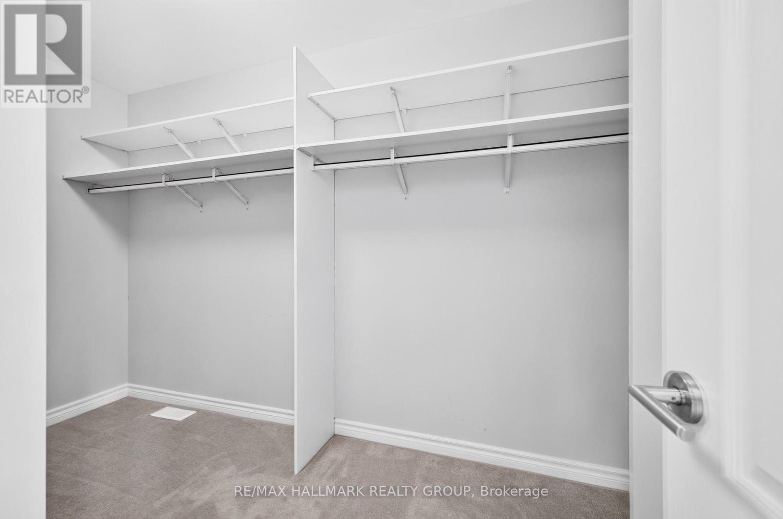547 Muskari Street, Ottawa, Ontario  K1T 0S3 - Photo 23 - X13596016