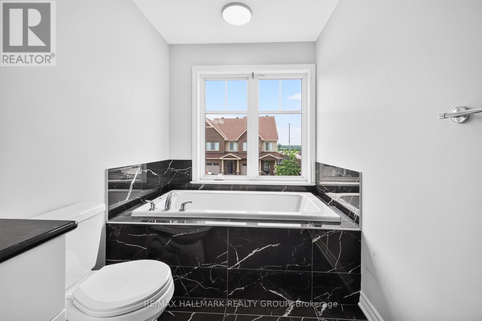 547 Muskari Street, Ottawa, Ontario  K1T 0S3 - Photo 26 - X13596016