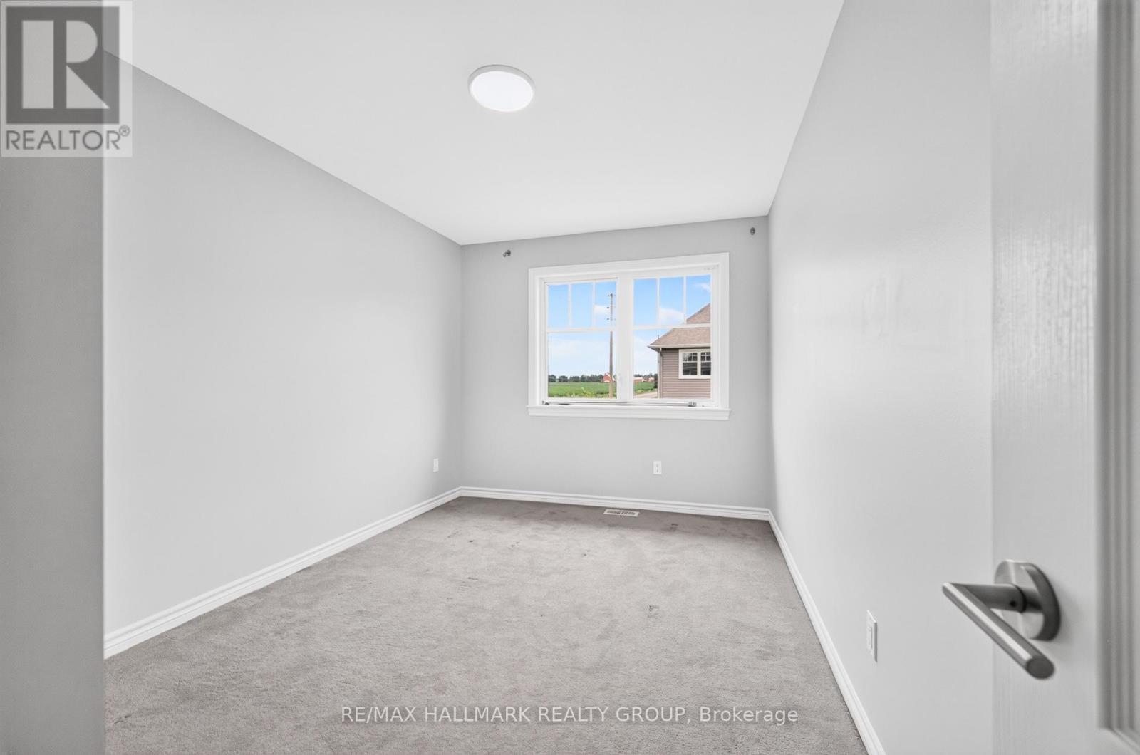 547 Muskari Street, Ottawa, Ontario  K1T 0S3 - Photo 28 - X13596016