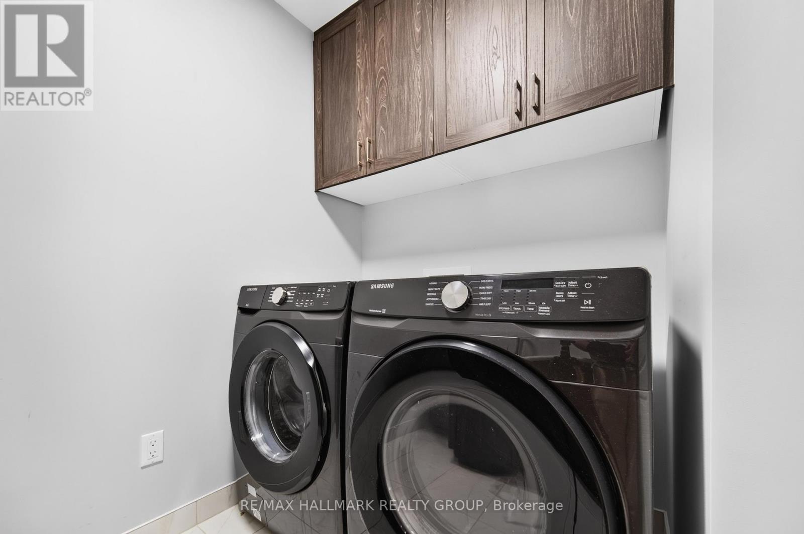 547 Muskari Street, Ottawa, Ontario  K1T 0S3 - Photo 34 - X13596016