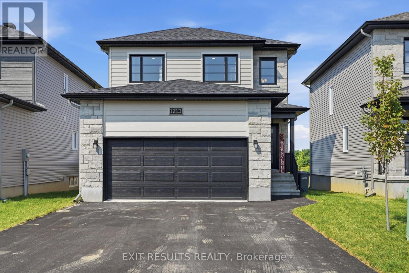 1213 Montblanc Crescent, Russell, Ontario  K0A 1W1 - Photo 1 - X13596356