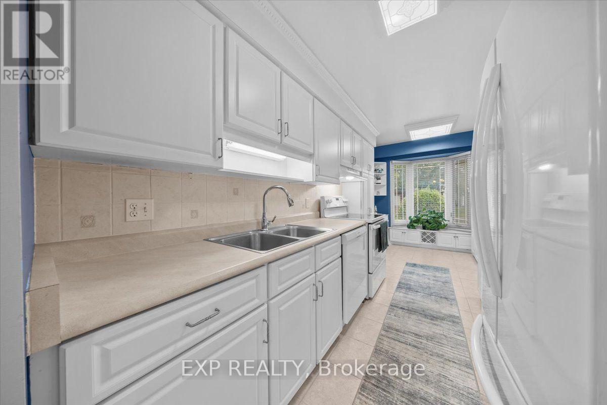 1044 Arrowhead Place, Ottawa, Ontario  K1C 2S4 - Photo 11 - X13596856