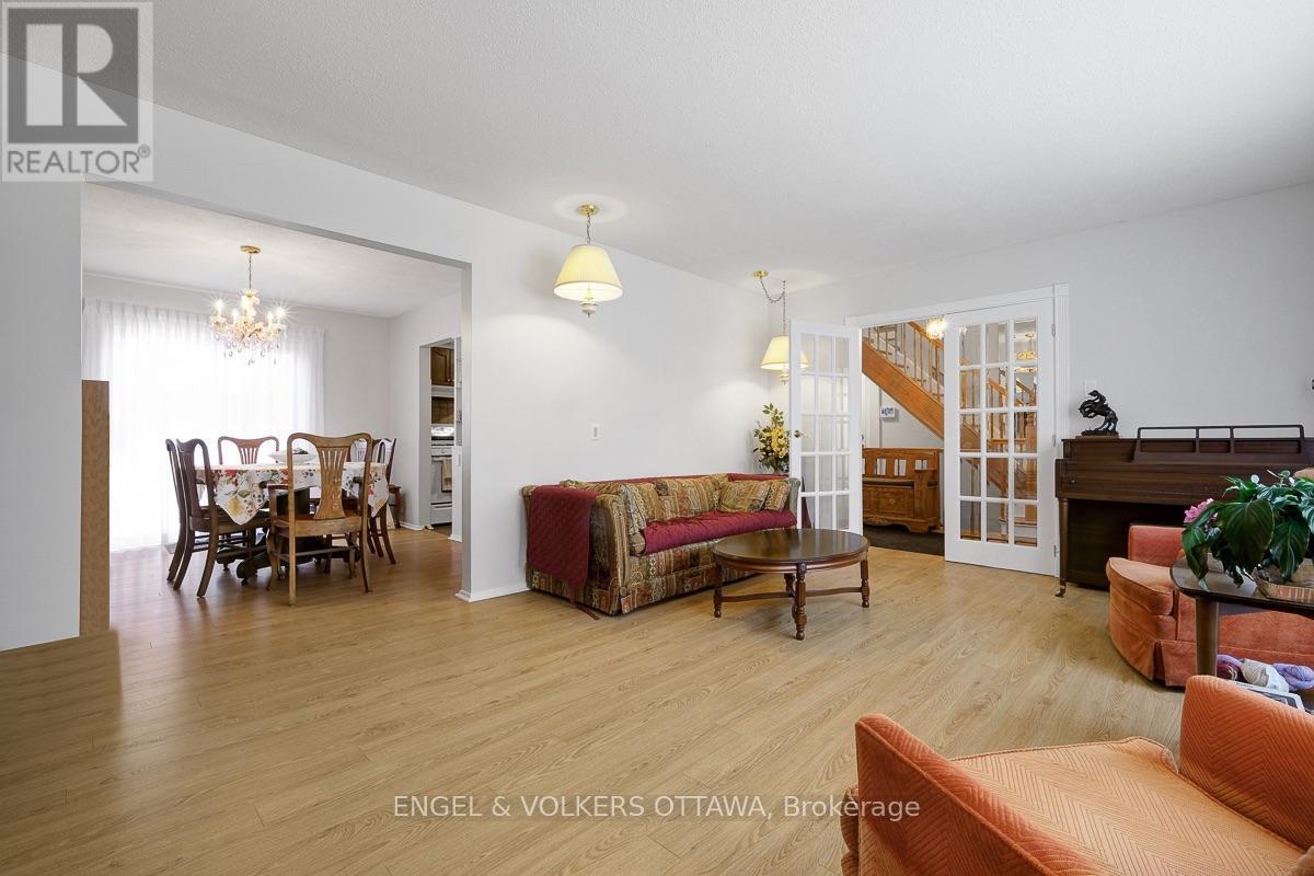 2695 Hickson Crescent S, Ottawa, Ontario  K2H 6Y5 - Photo 11 - X13597066