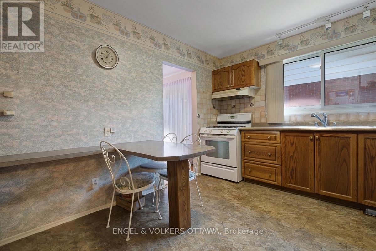 2695 Hickson Crescent S, Ottawa, Ontario  K2H 6Y5 - Photo 19 - X13597066