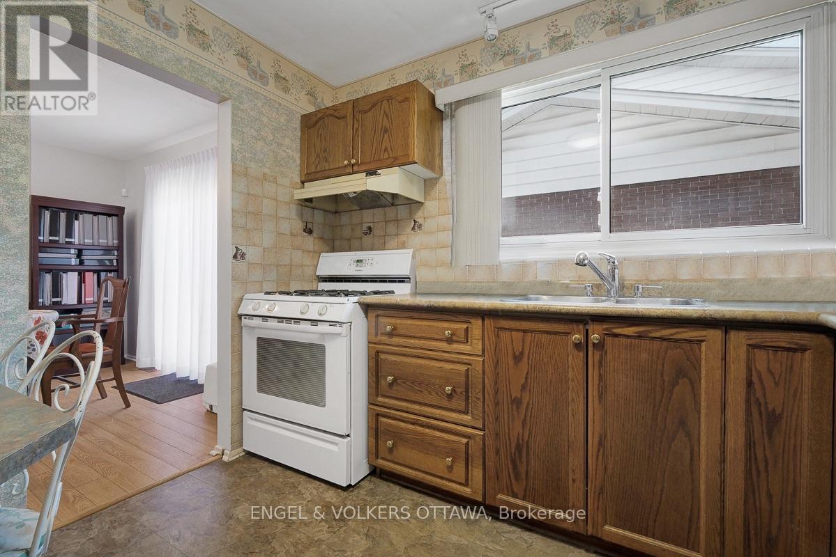 2695 Hickson Crescent S, Ottawa, Ontario  K2H 6Y5 - Photo 20 - X13597066
