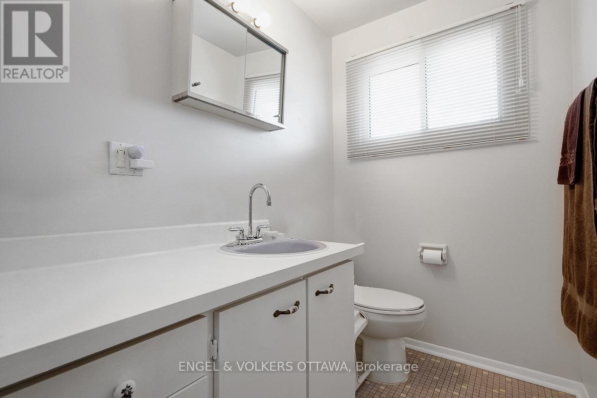 2695 Hickson Crescent S, Ottawa, Ontario  K2H 6Y5 - Photo 23 - X13597066
