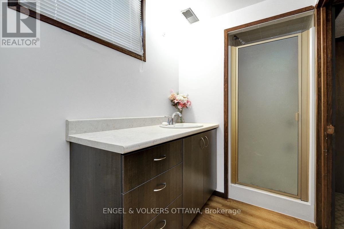 2695 Hickson Crescent S, Ottawa, Ontario  K2H 6Y5 - Photo 29 - X13597066