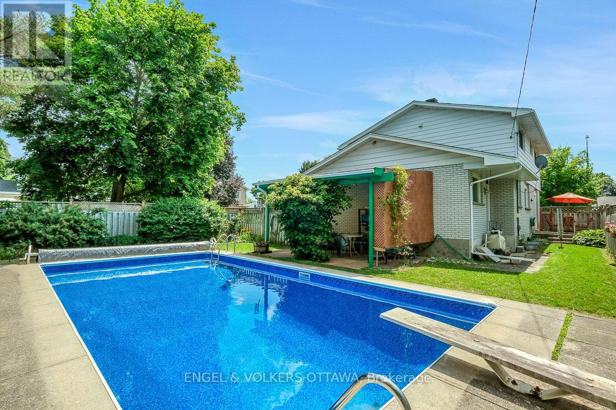 2695 Hickson Crescent S, Ottawa, Ontario  K2H 6Y5 - Photo 36 - X13597066