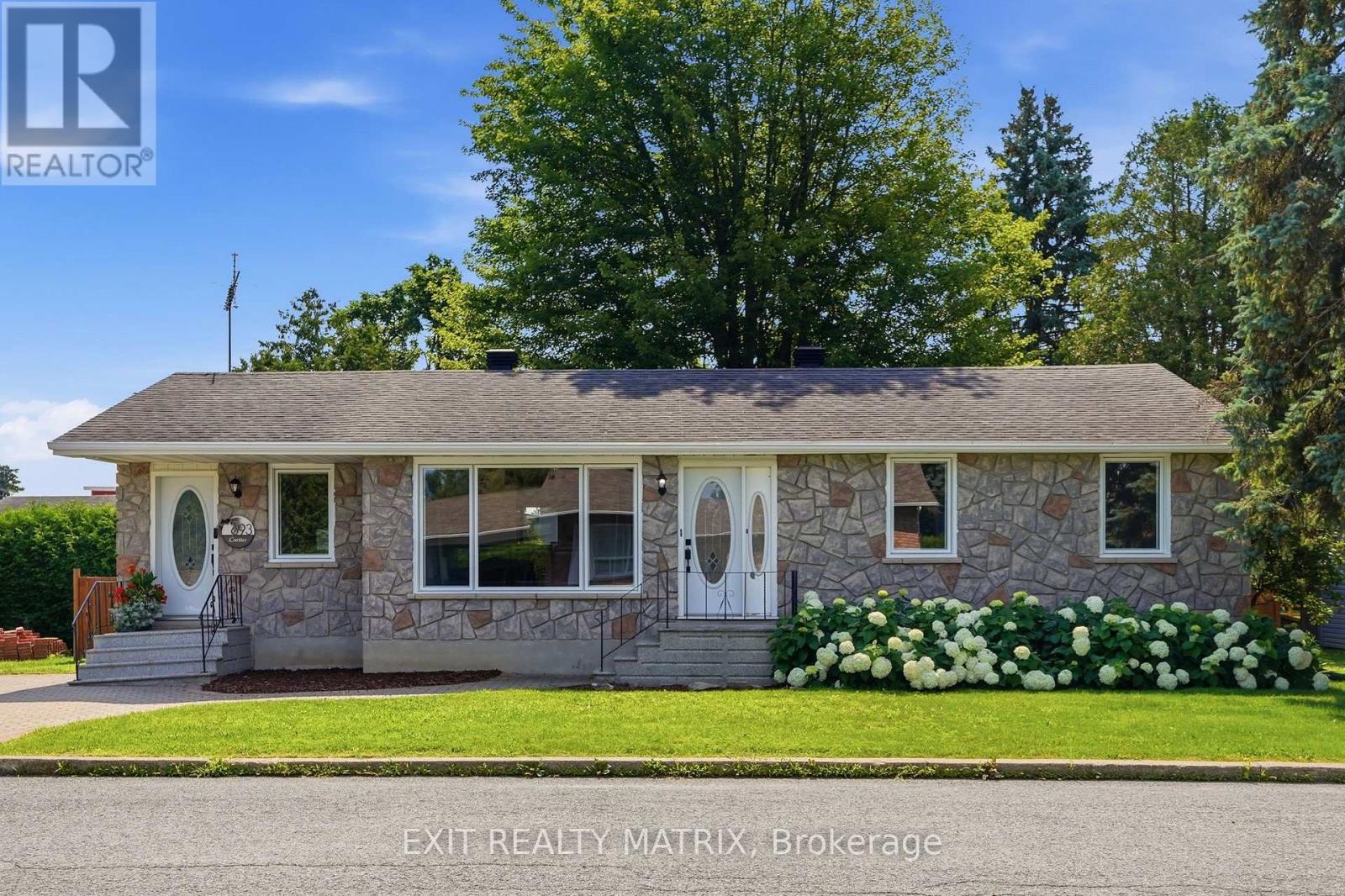 693 Cartier Street, Casselman, Ontario  K0A 1M0 - Photo 3 - X13597776