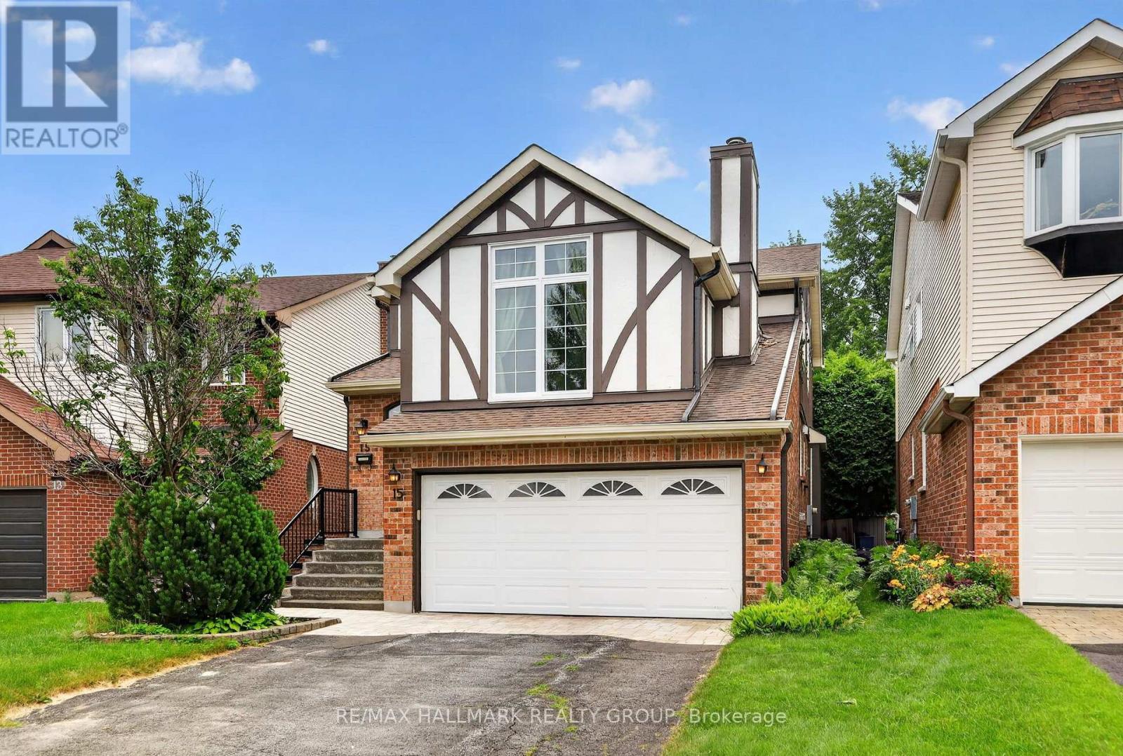 15 Pemberton Crescent, Ottawa, Ontario  K2G 4Y7 - Photo 2 - X13598476