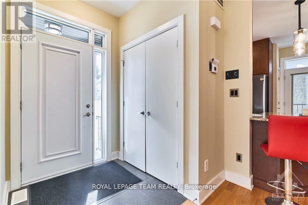 10 - 800 Melwood Avenue, Ottawa, Ontario  K2A 3C3 - Photo 4 - X13598592