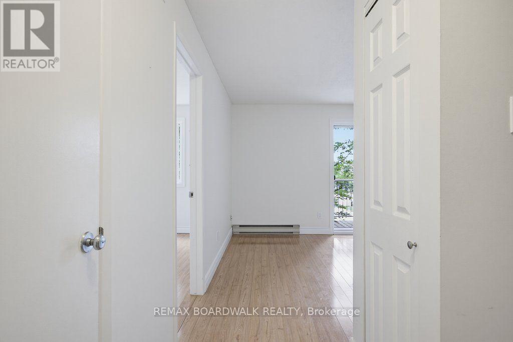 207 - 250 Brittany Drive, Ottawa, Ontario  K1K 4M1 - Photo 3 - X13599006
