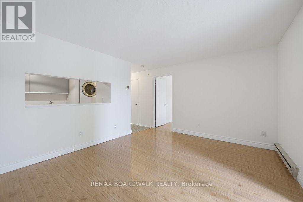 207 - 250 Brittany Drive, Ottawa, Ontario  K1K 4M1 - Photo 7 - X13599006