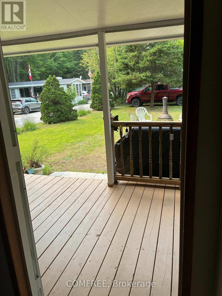 82 - 85 Theme Park Drive, Wasaga Beach, Ontario  L9Z 1X7 - Photo 15 - S13599130