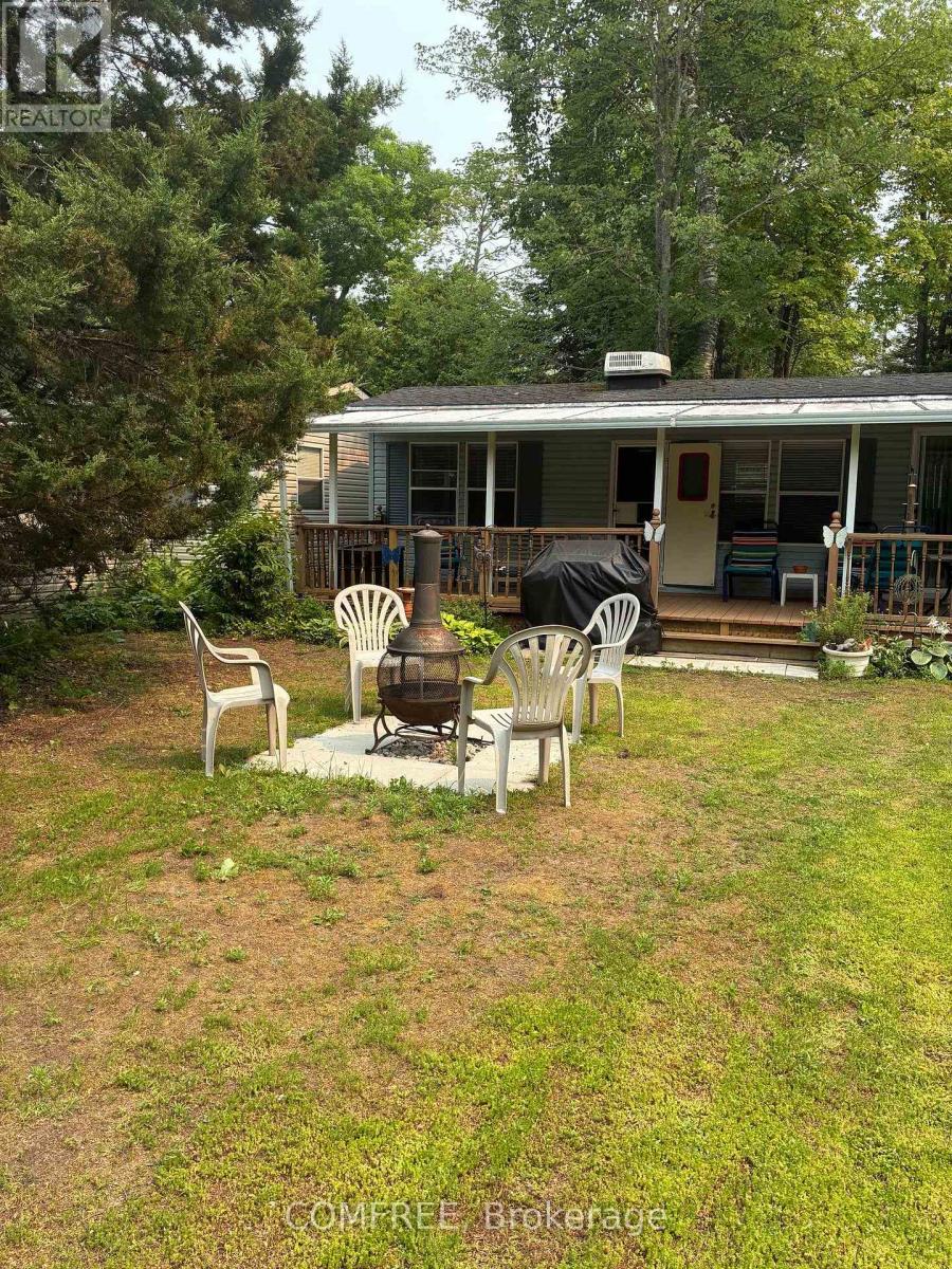 82 - 85 Theme Park Drive, Wasaga Beach, Ontario  L9Z 1X7 - Photo 18 - S13599130