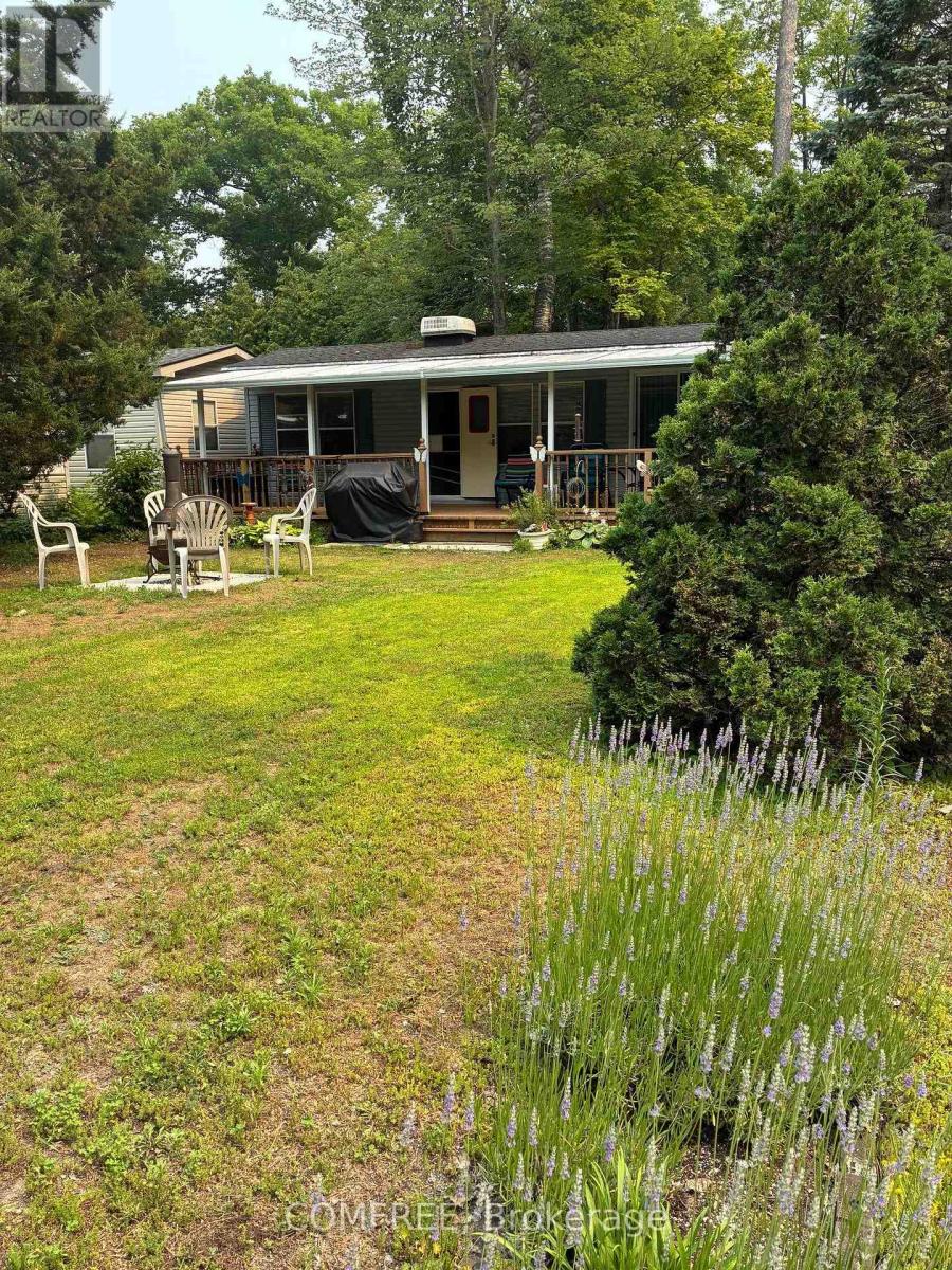 82 - 85 Theme Park Drive, Wasaga Beach, Ontario  L9Z 1X7 - Photo 23 - S13599130